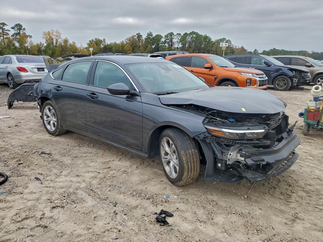 2025 Honda Accord Lx - Image 4