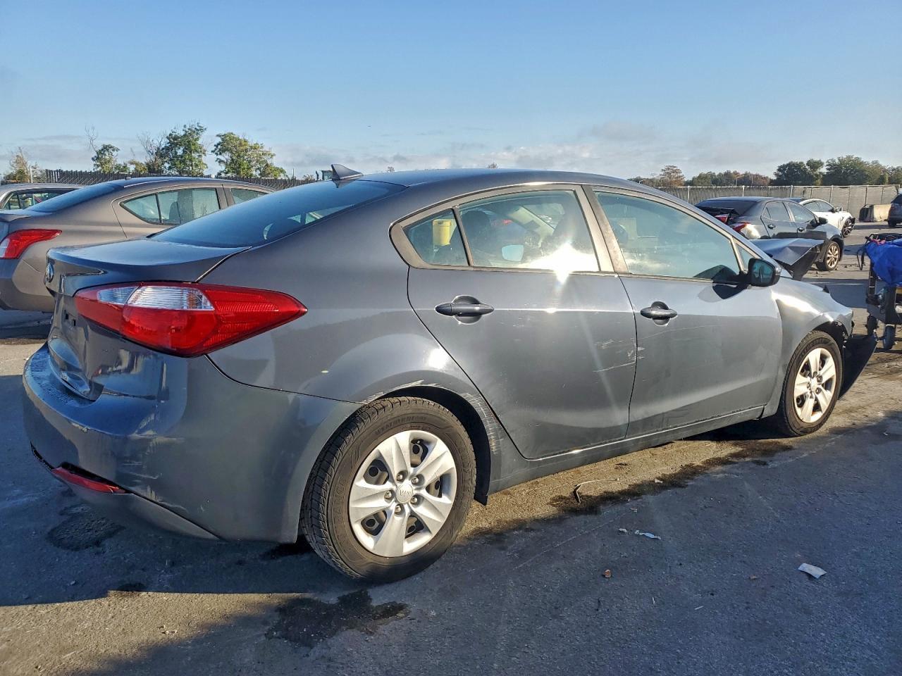 2016 Kia Forte Lx - Фото 3