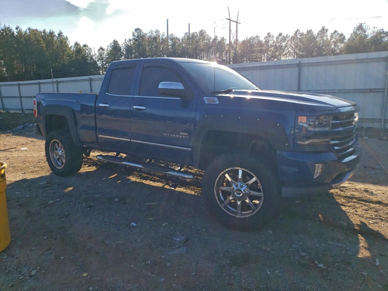 2017 Chev Silverado K1500 Ltz - Image 4