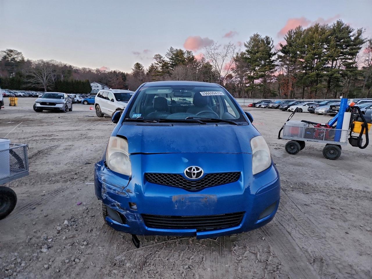 2010 Toyota Yaris - Image 5