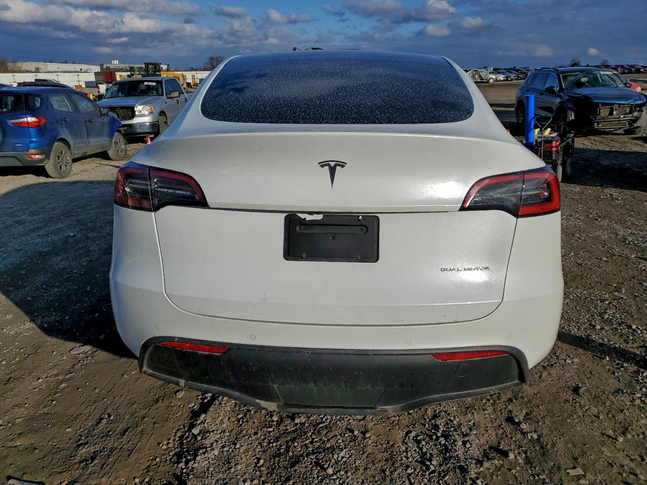 2022 Tesla Model Y - Фото 6