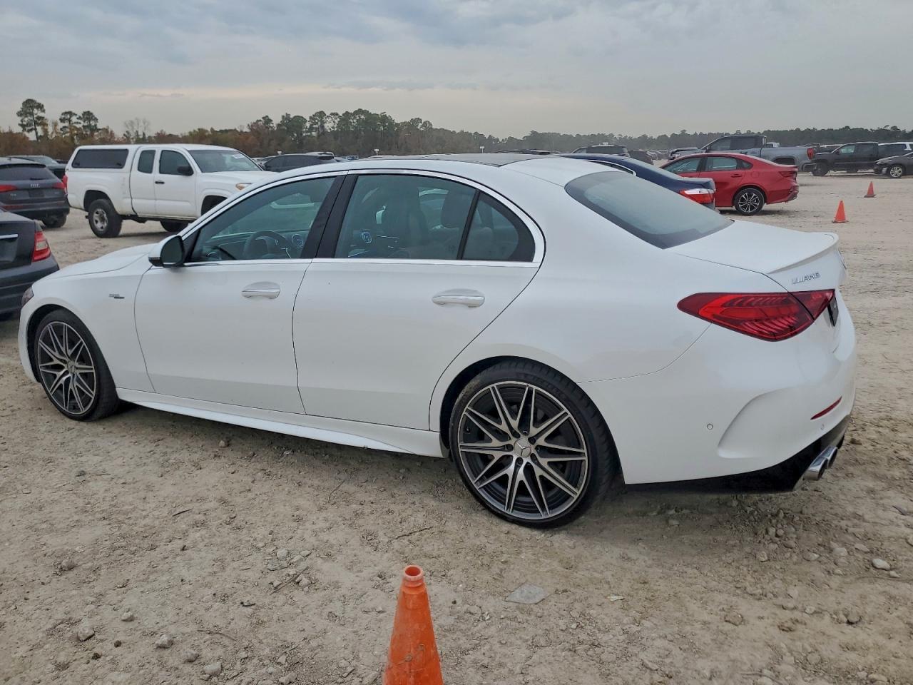 2023 Mercedes-Benz C 43 Amg - Image 2