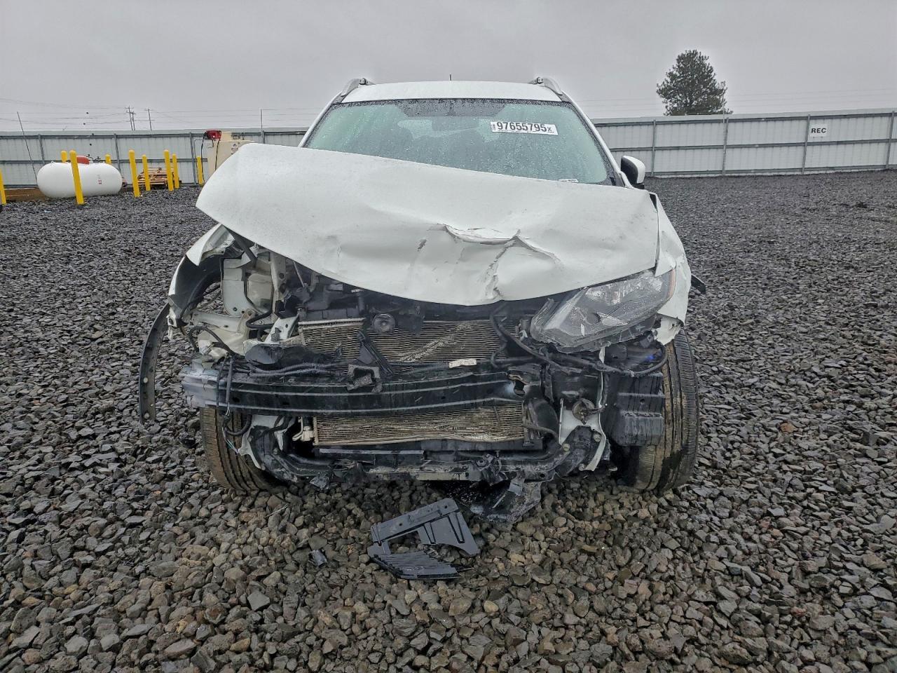 2016 Nissan Rogue S - Image 5
