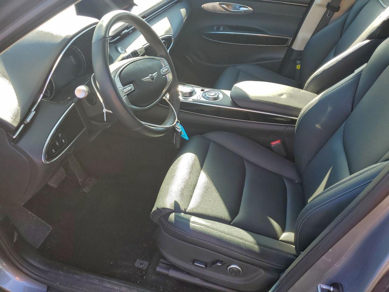 2025 Genesis Gv70 Base - Image 7