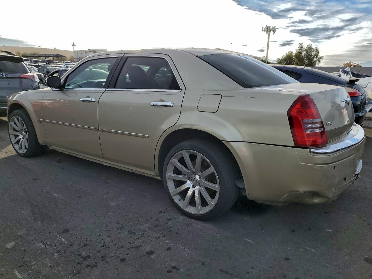 2006 Chrysler 300C - Фото 2