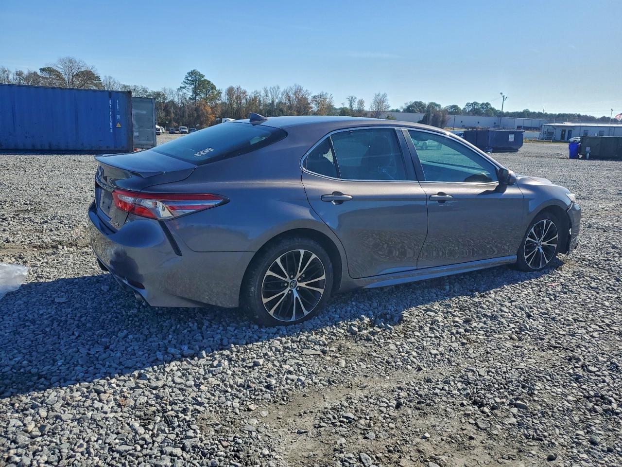 2019 Toyota Camry L - Фото 3