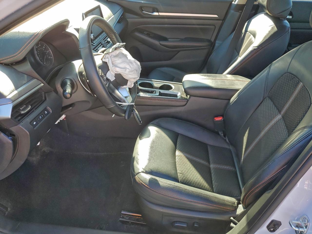 2024 Nissan Altima Sr - Image 7
