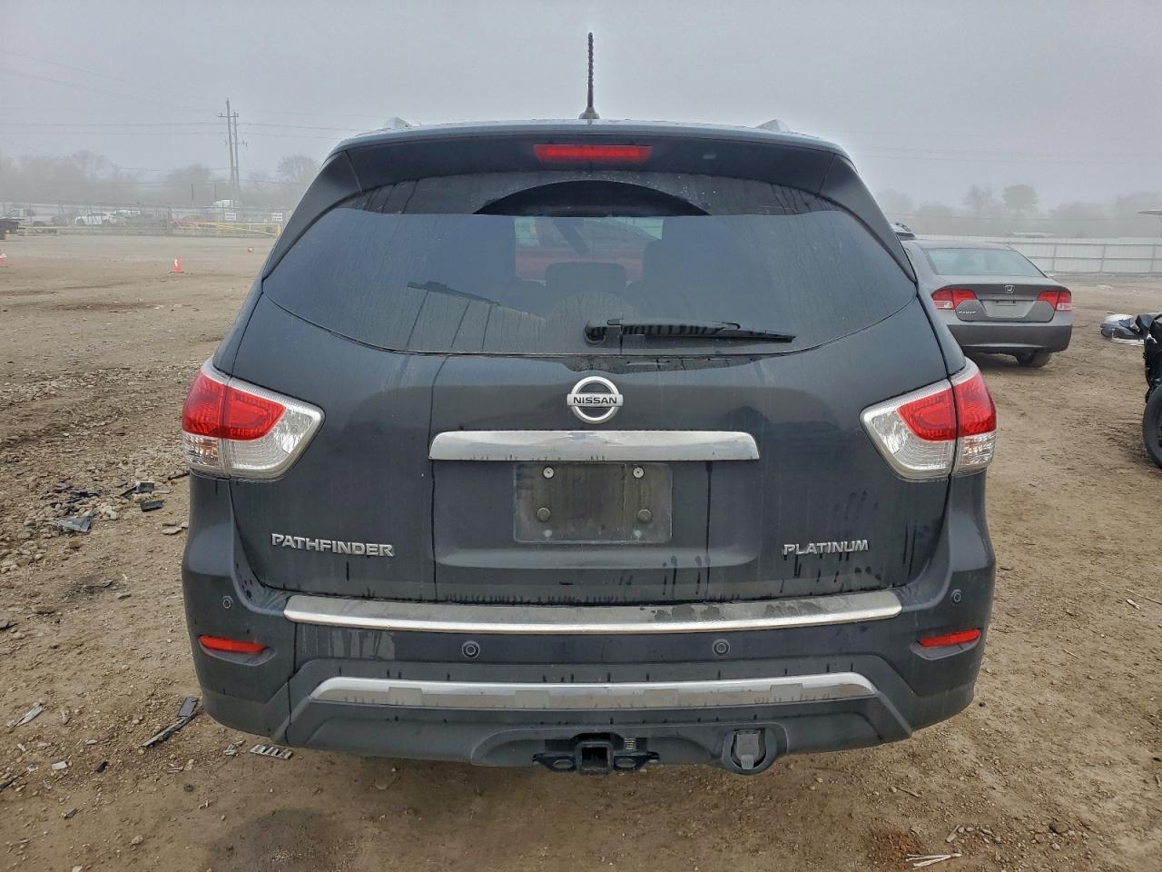 2015 Nissan Pathfinder S - Image 6