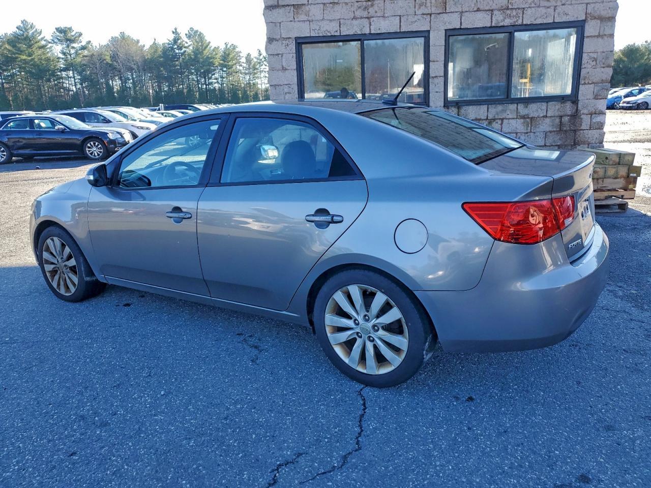 2010 Kia Forte Sx - Фото 2