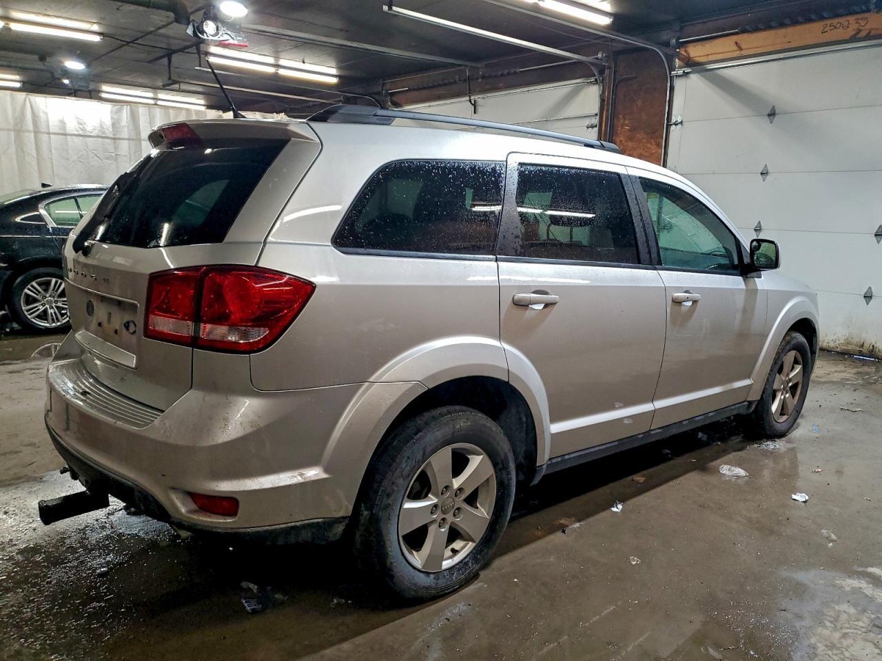 2011 Dodge Journey Mainstreet - Фото 3