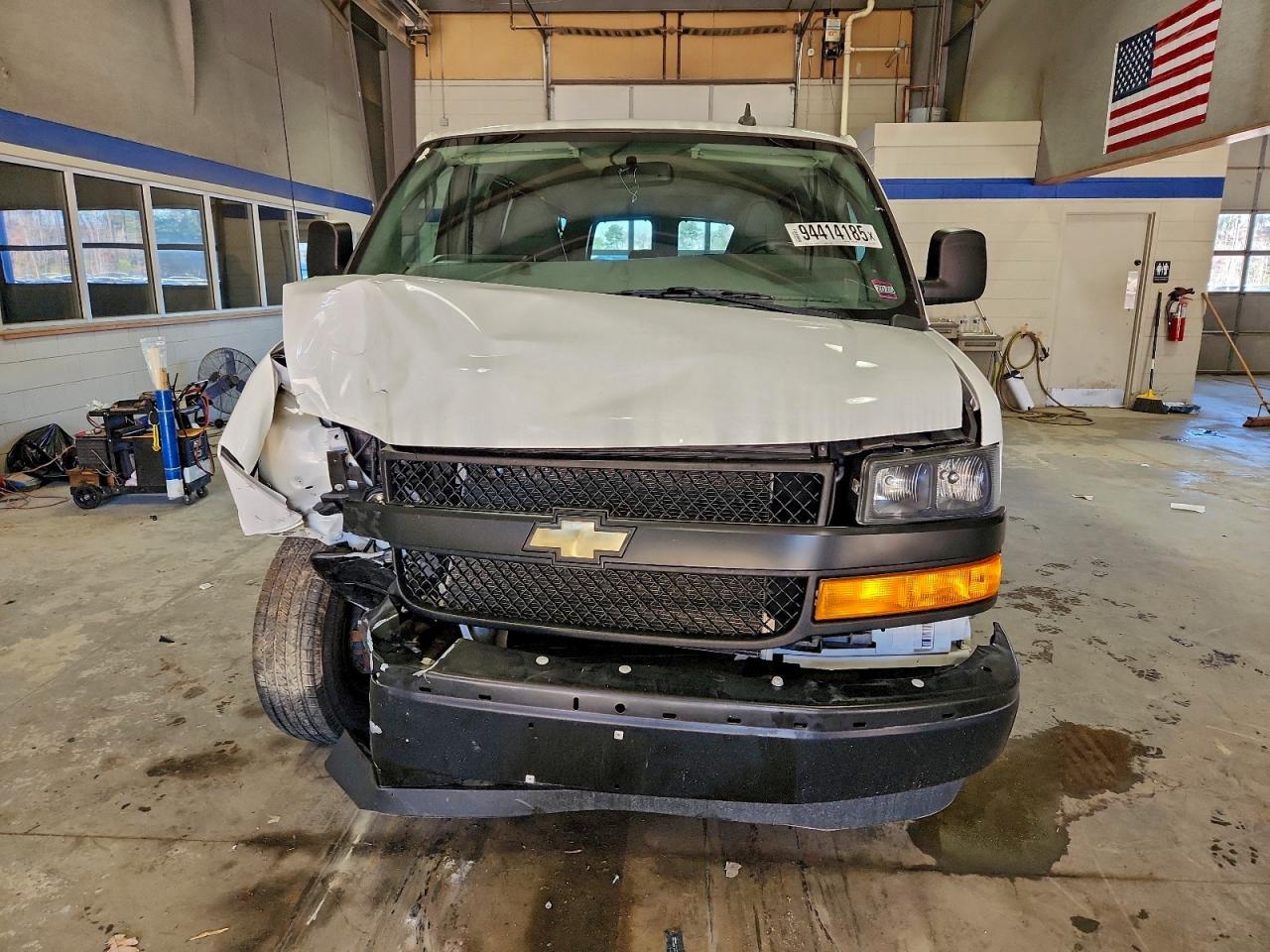 2023 Chevrolet Express G3500 Ls Passenger Van - Фото 5