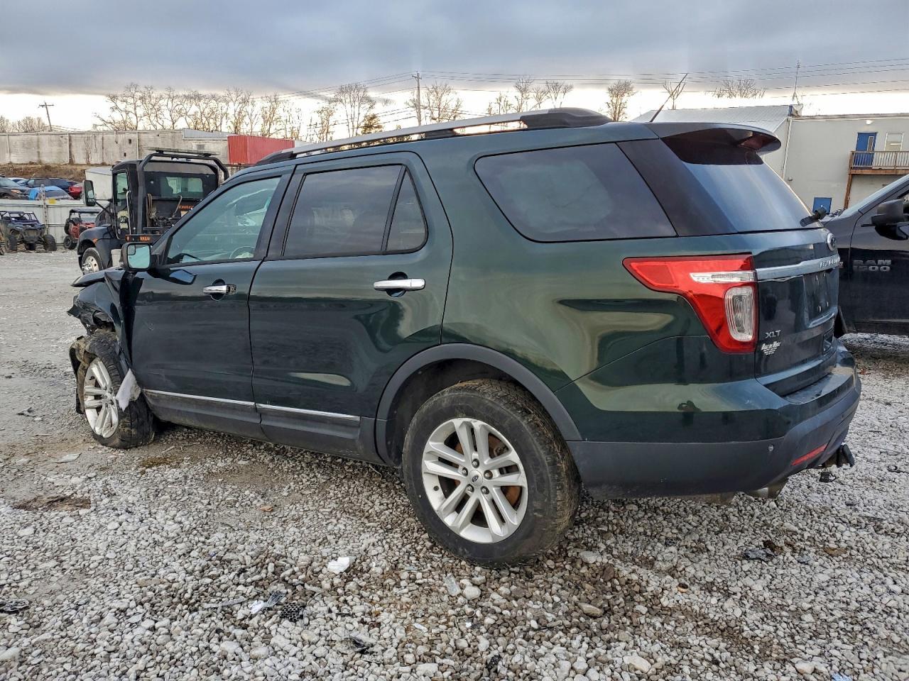 2013 Ford Explorer Xlt - Фото 2