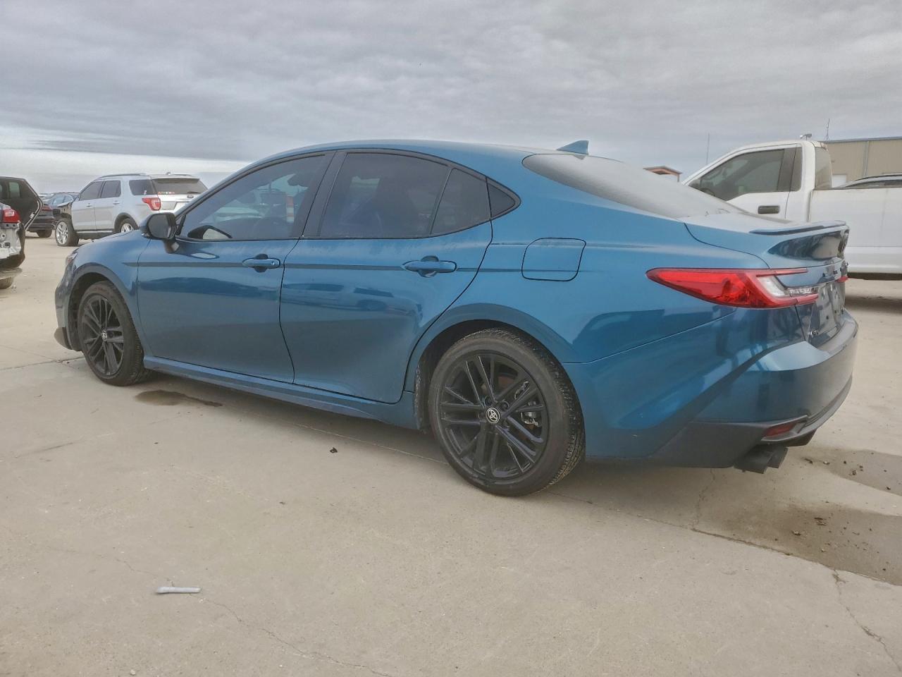 2025 Toyota Camry Xse - Фото 2