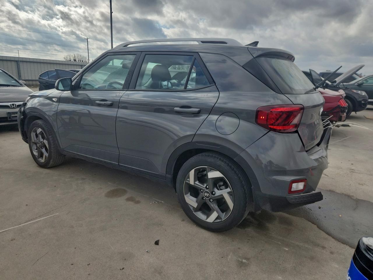 2021 Hyundai Venue Sel - Фото 2