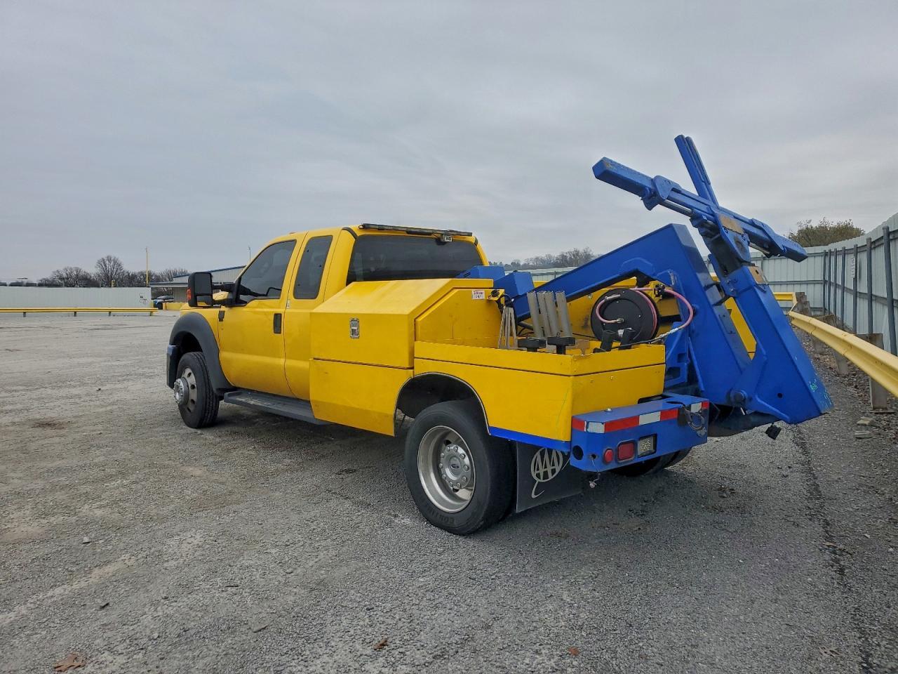 2016 Ford F-450 Supe - Hooklift Truck - Фото 3