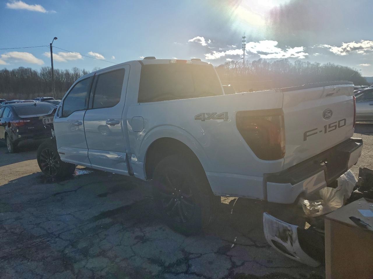 2024 Ford F150 Lariat - Фото 2