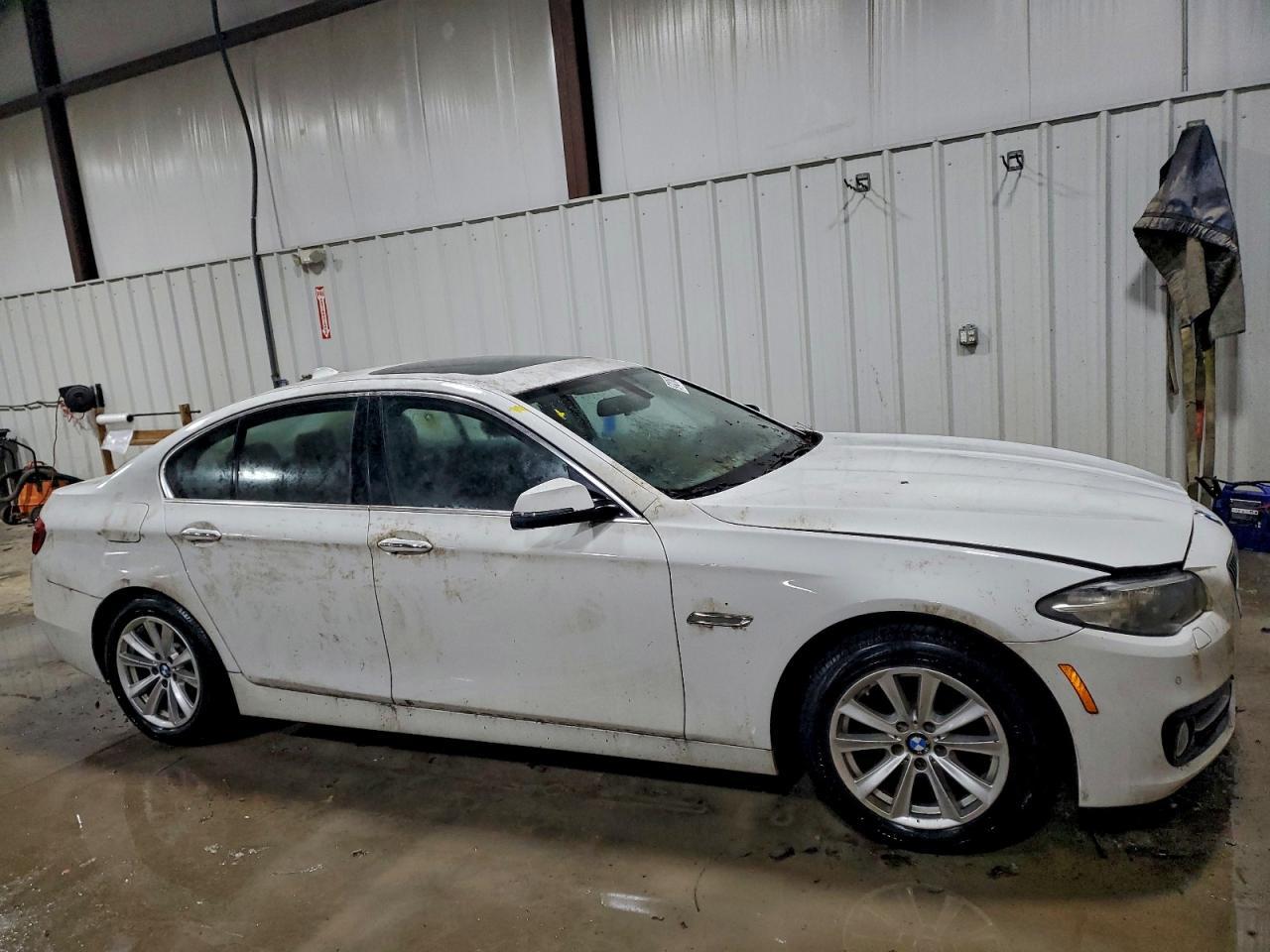 2015 BMW 528 Xi - Image 4