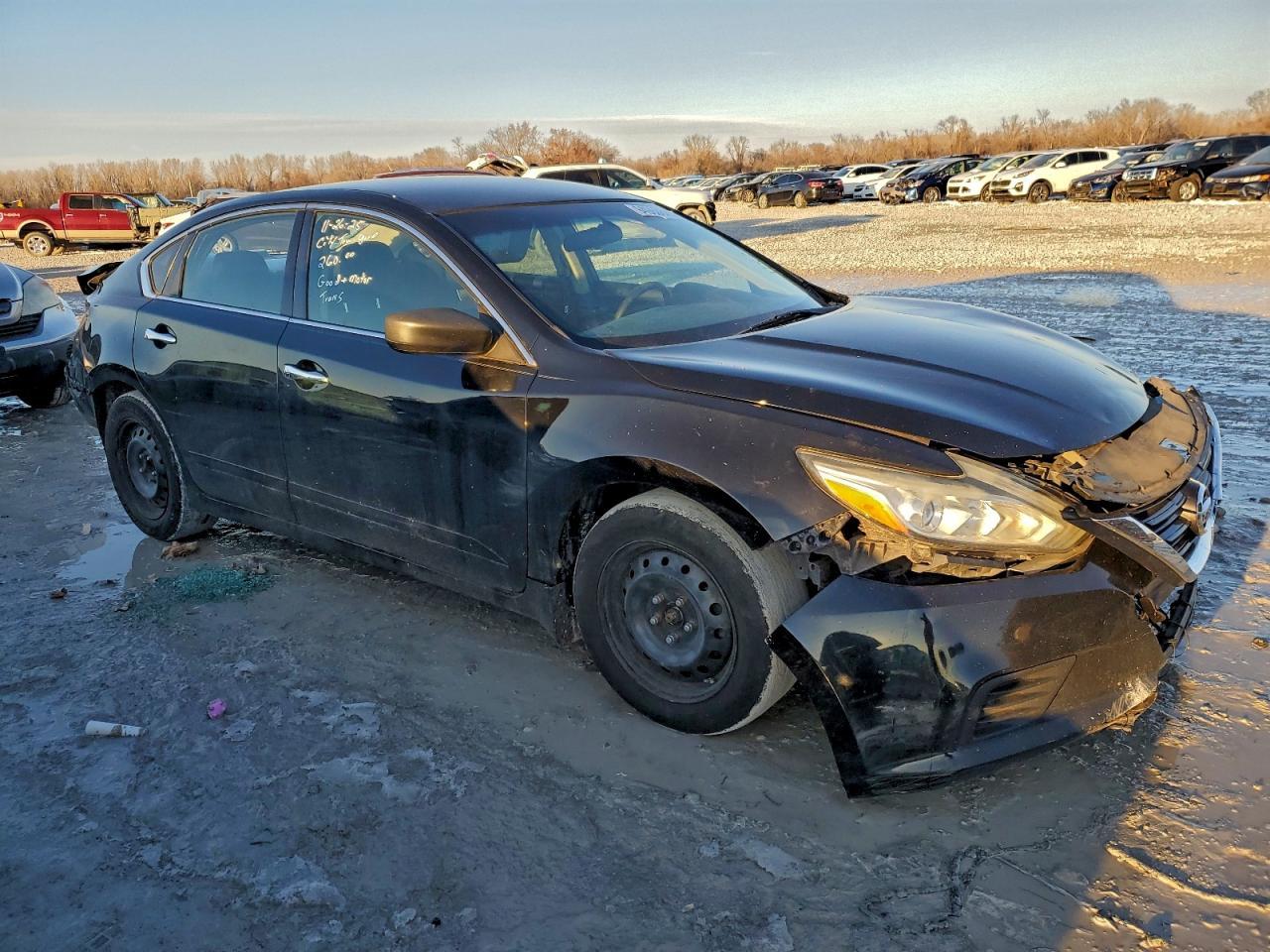 2016 Nissan Altima 2.5 - Image 4