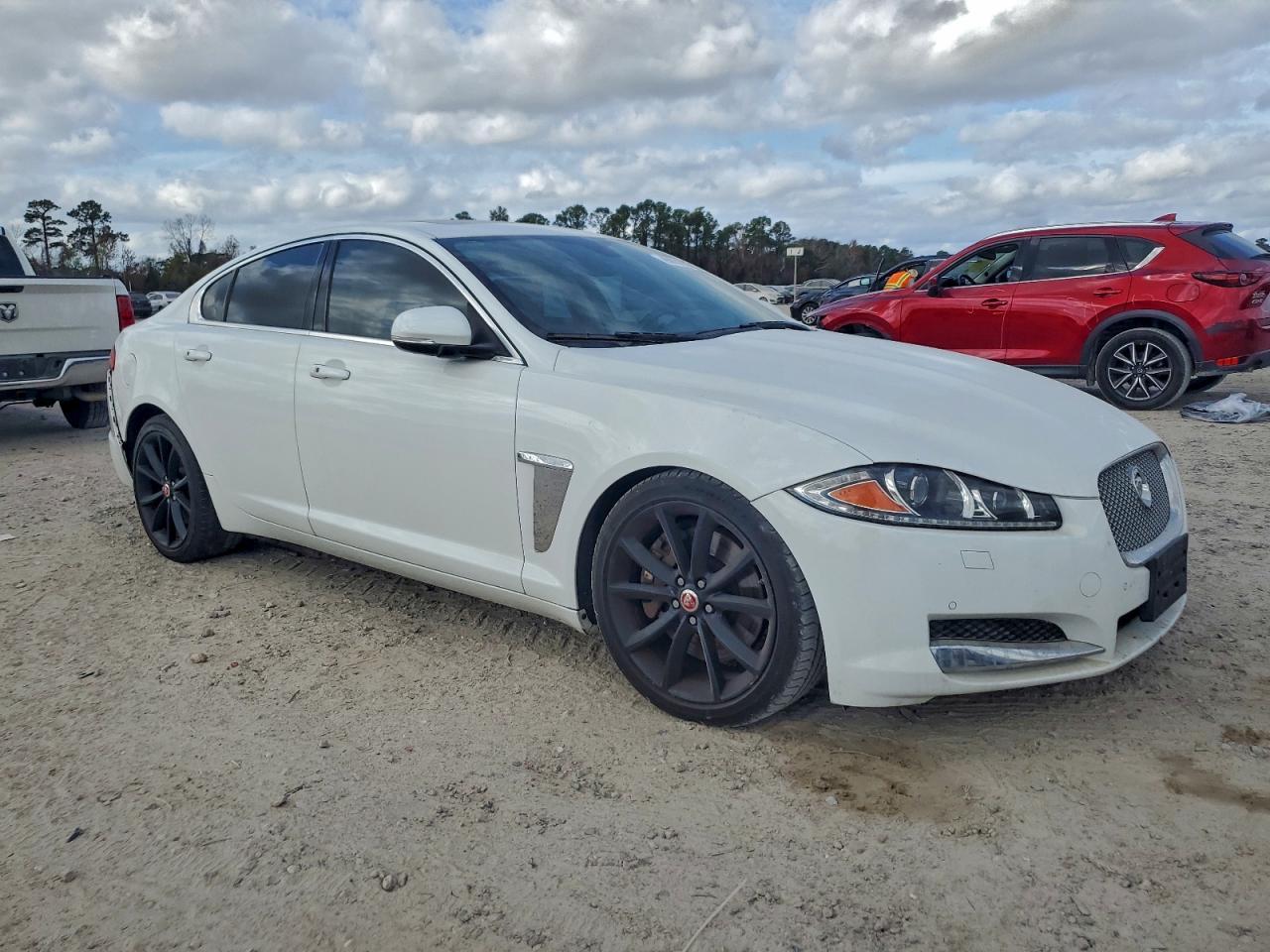 2015 Jaguar Xf 3.0 Sport - Image 4