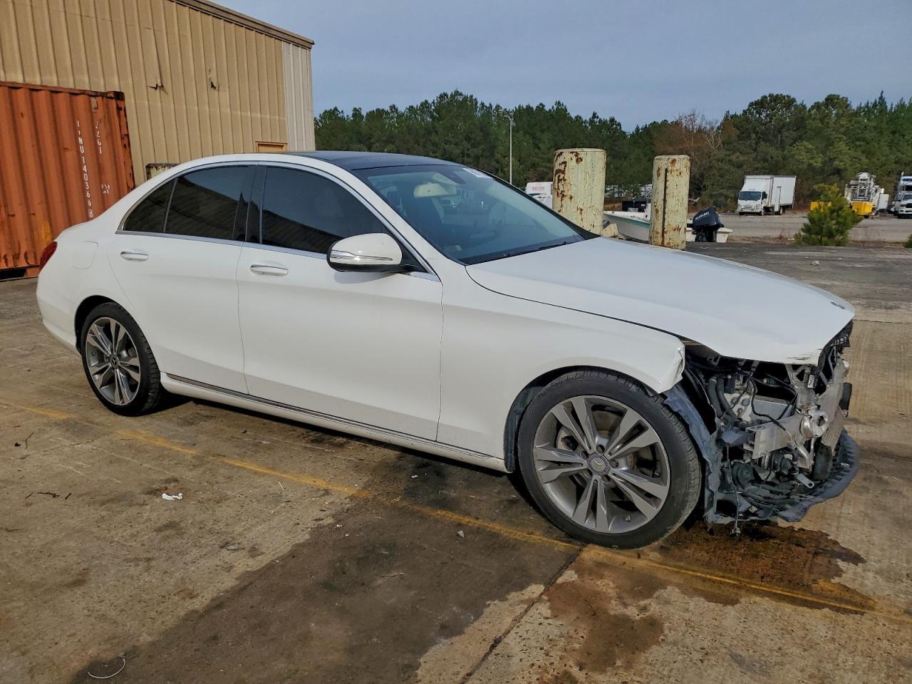 2015 Mercedes-Benz C 300 - Фото 4