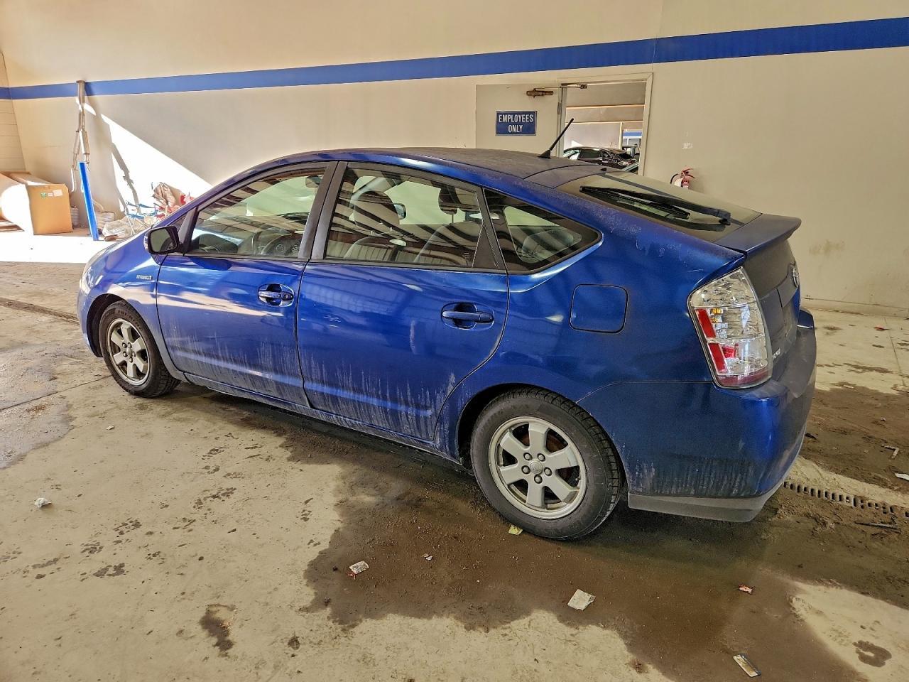 2008 Toyota Prius - Image 2