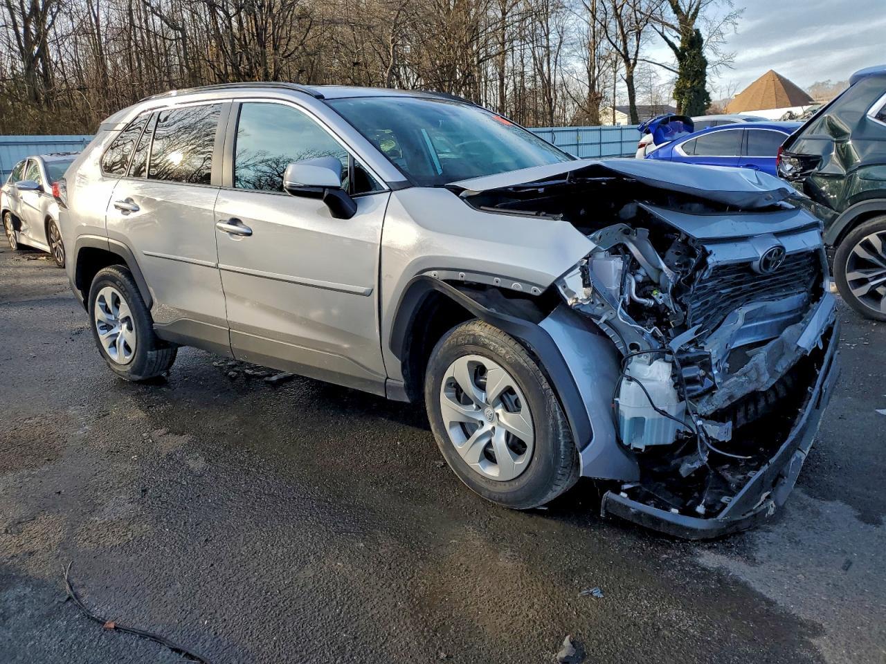 2021 Toyota Rav4 Le - Фото 4