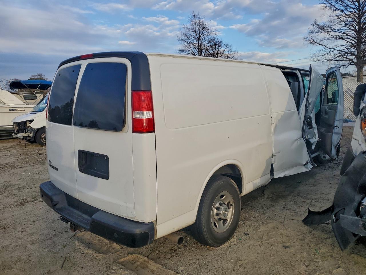 2022 Chevrolet Express G3500 - Image 3